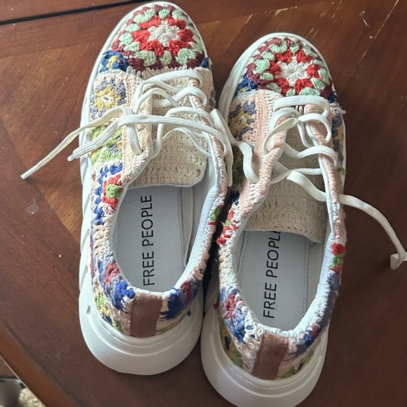 Free People “Catch Me if You Can” platform sneaker. Worn x2 Multicolor - Picture 10 of 12